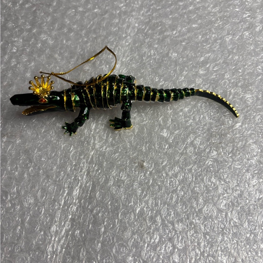 Dillard’s Cloisonné Alligator - Picture 8 of 11